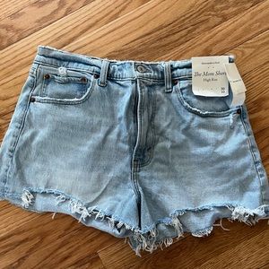 Abercrombie High Rise Mom Short